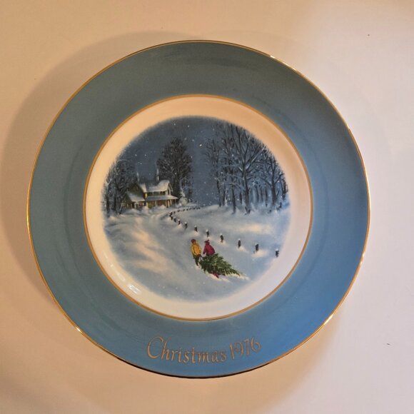 Avon Christmas Plate 1976 - Picture 1 of 9